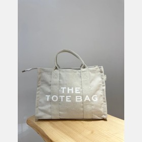 شنطة tote