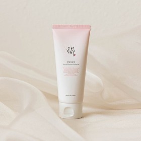مقشر Apricot blossom peeling gel